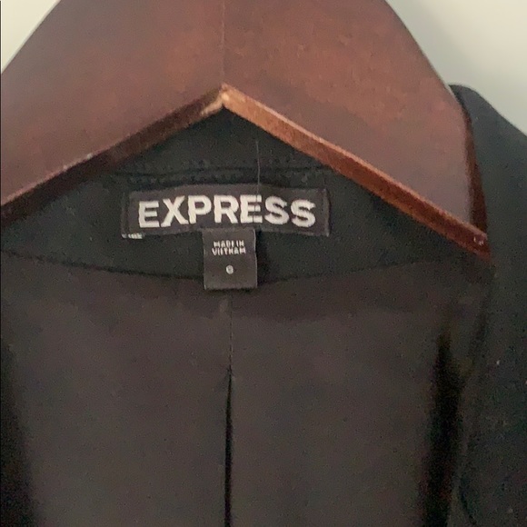 Express 2 button Blazer, black, size 6 - Picture 2 of 5